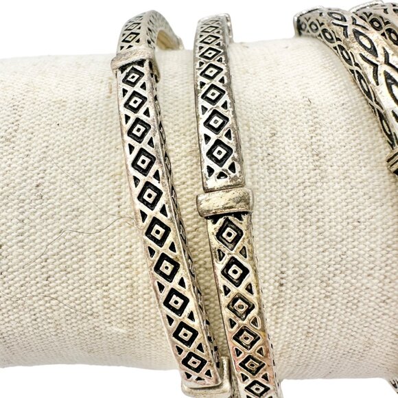 Set of 6 Bracelets Stretch Bangles Silver Celtic Look 2 ea of 3 Patterns NWOT - Picture 2 of 10